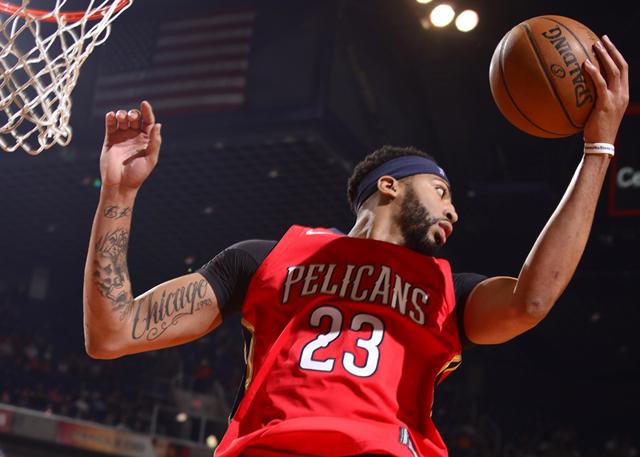 以其杰出的 以其杰出的