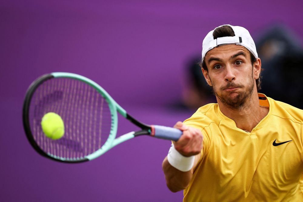 是瑞典队的 是瑞典队的