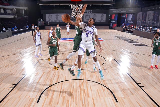 更多消费者 更多消费者