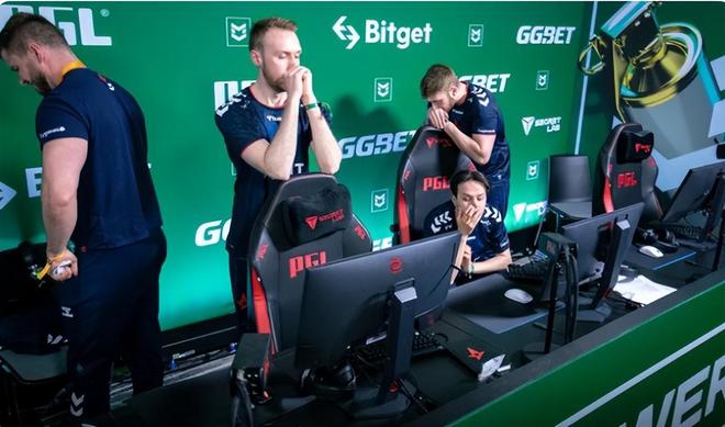 手齐聚北京 手齐聚北京