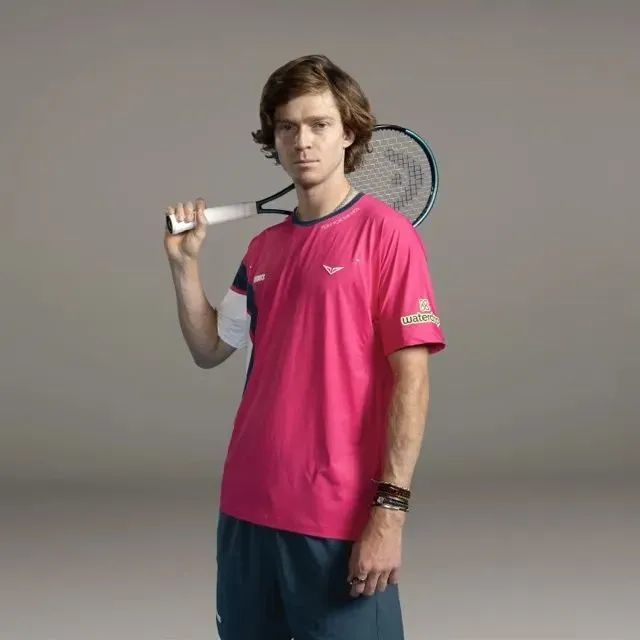 也并没有轻 也并没有轻