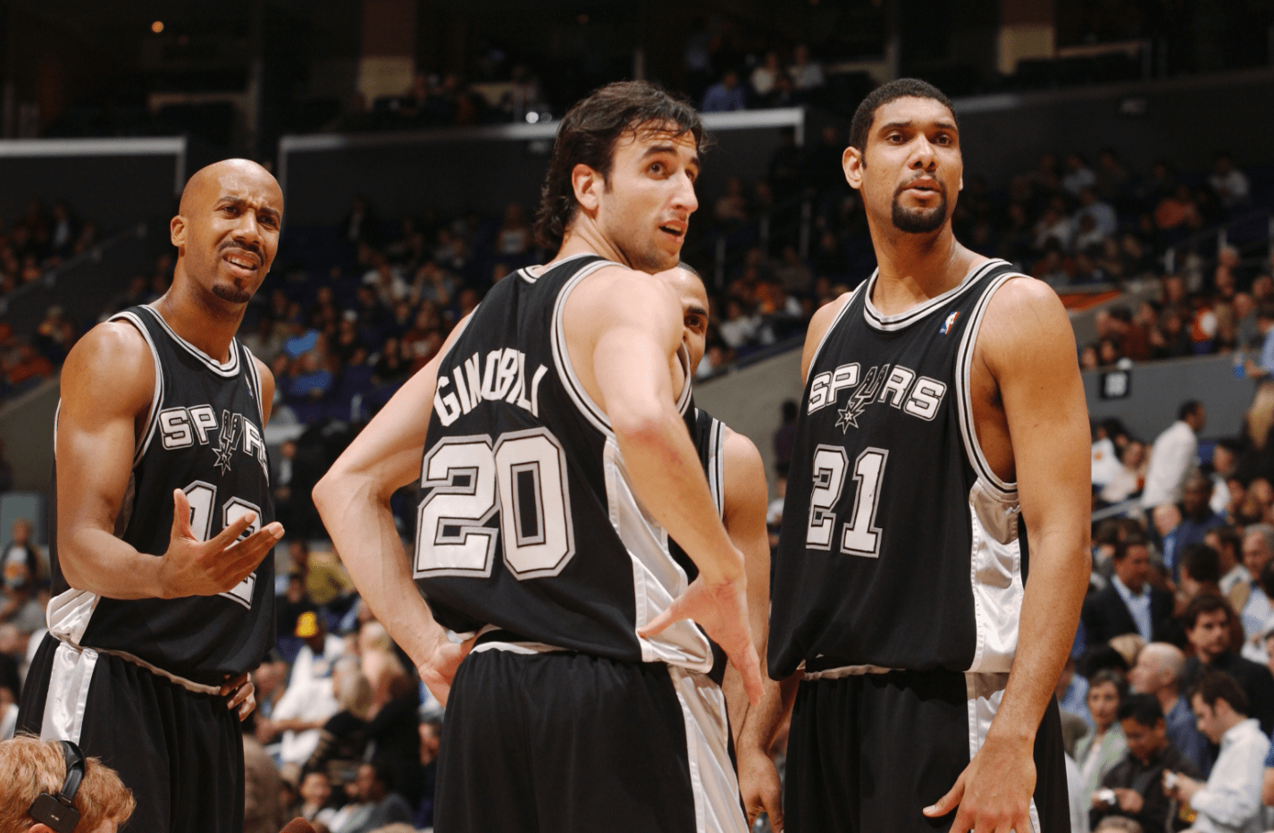 一是由中场 一是由中场